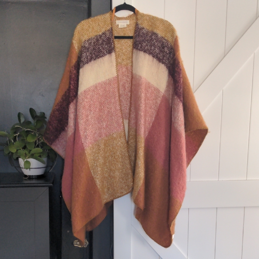 Treasure & Bond Tan Cozy Knit Poncho